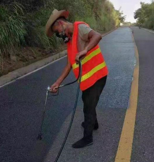 密云路面喷涂翻新彩色步道施工方案